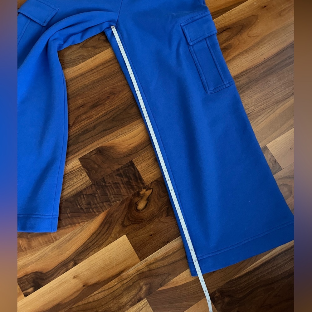 Aritzia TNA Sweatfleece Cozy Fleece Cargo Mega Fit Sweatpants in Jazz Blue, NEW - Picture 7 of 17